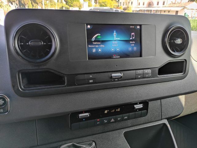 Mercedes-Benz Sprinter 2021