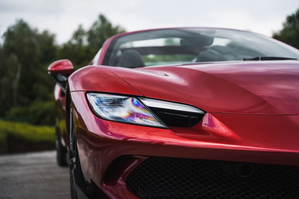 Ferrari 296 GTS 2024
