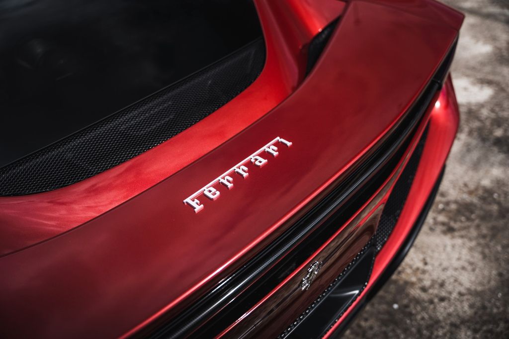 Ferrari 296 GTS 2024