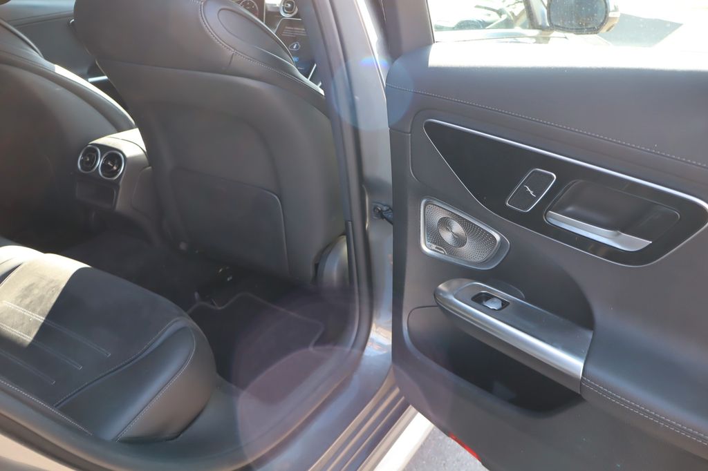 Mercedes-Benz C 300 2021