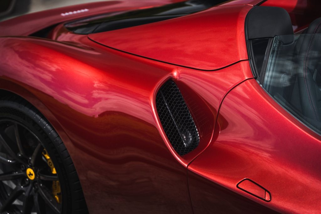 Ferrari 296 GTS 2024