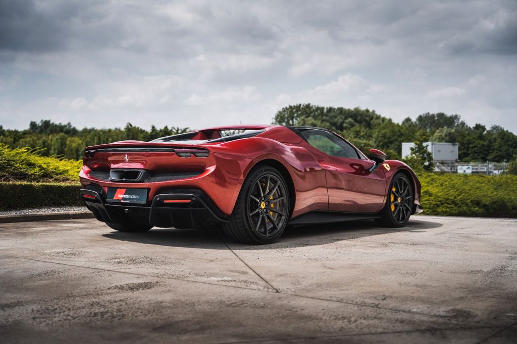 Ferrari 296 GTS 2024