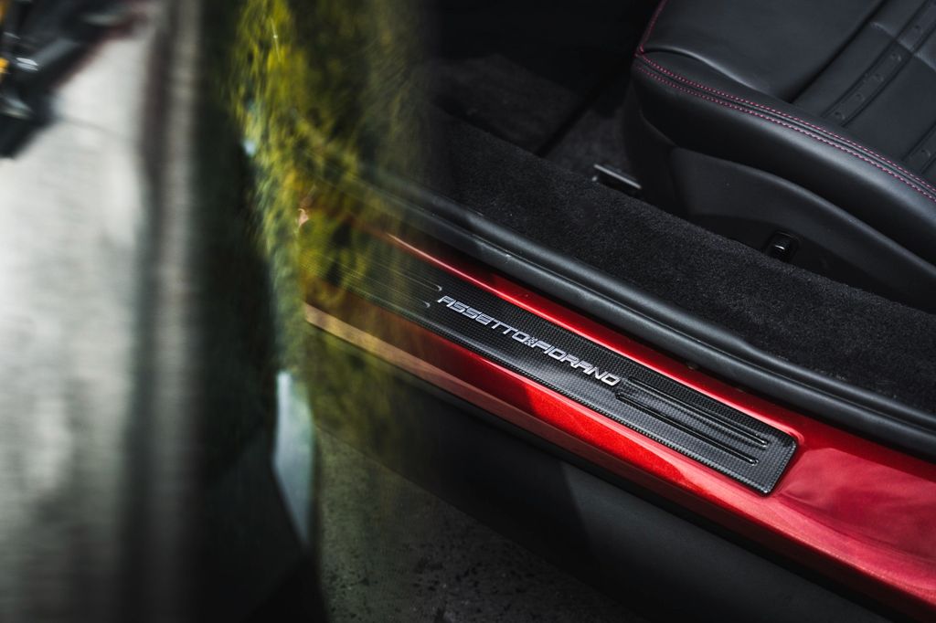 Ferrari 296 GTS 2024