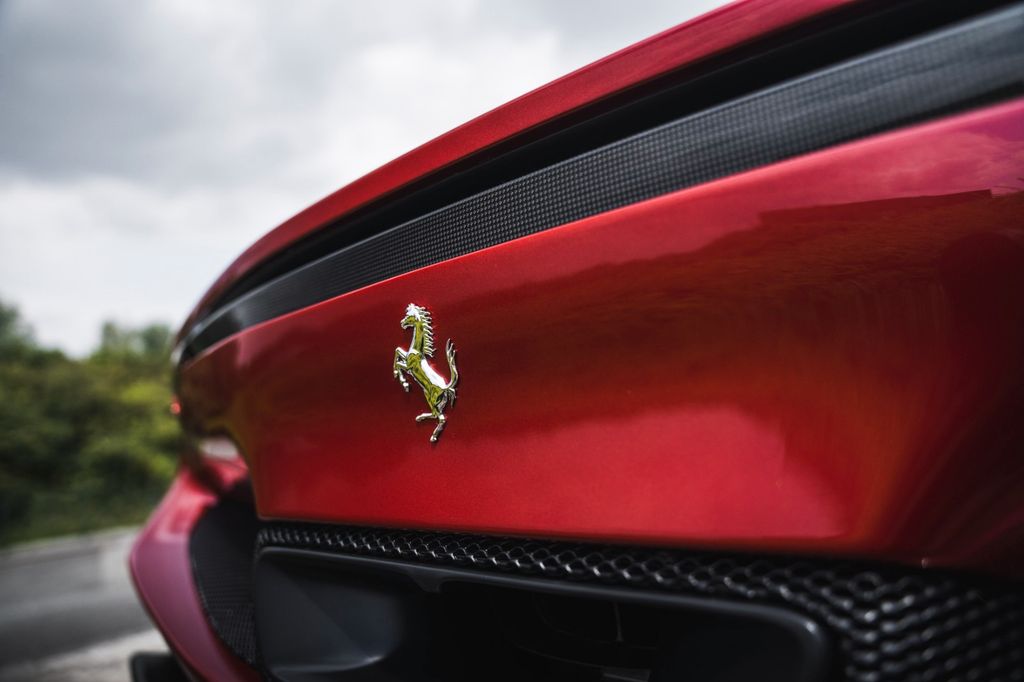 Ferrari 296 GTS 2024