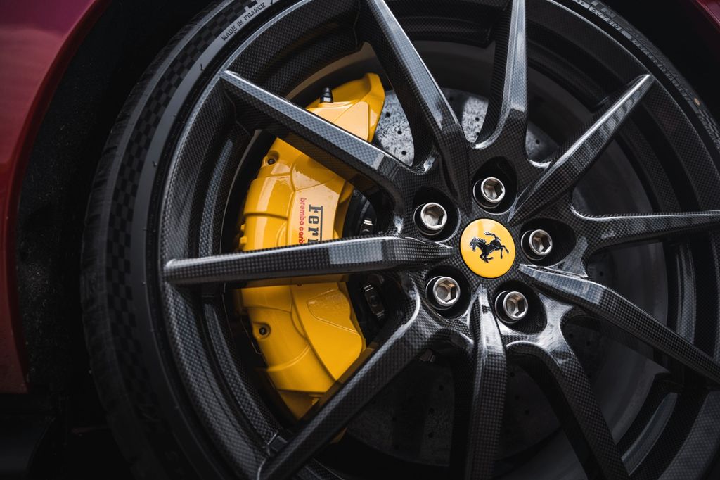 Ferrari 296 GTS 2024