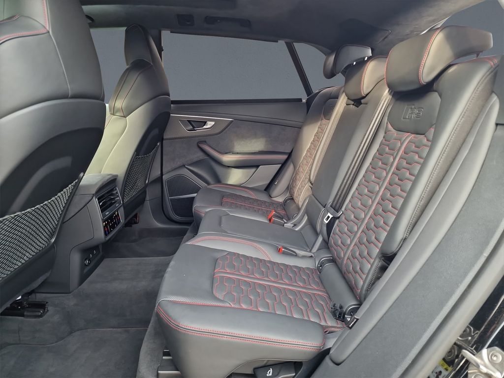 Audi RSQ8 2023