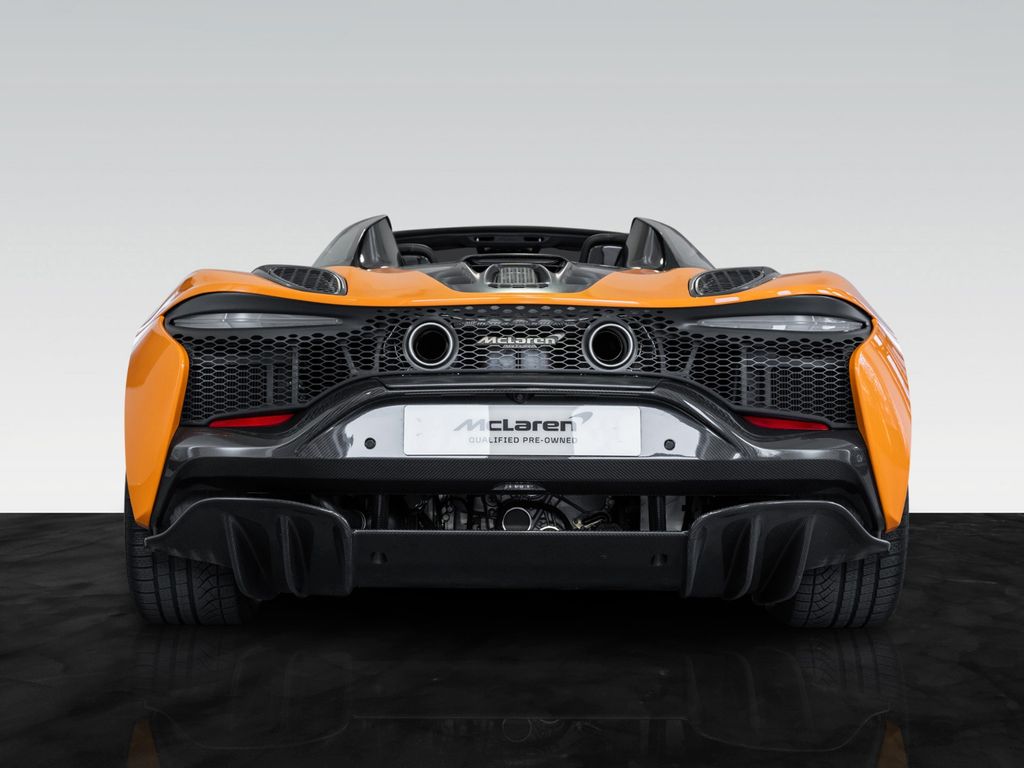McLaren Artura 2024