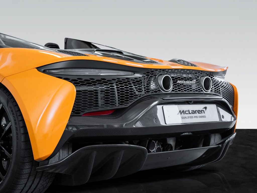 McLaren Artura 2024