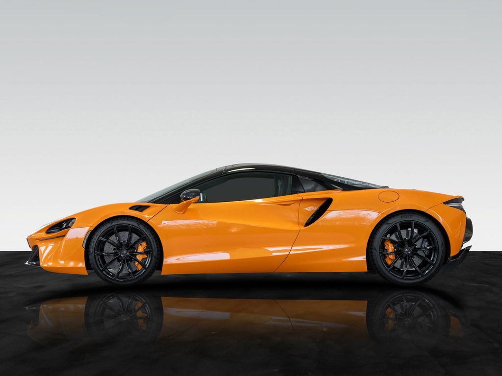 McLaren Artura 2024