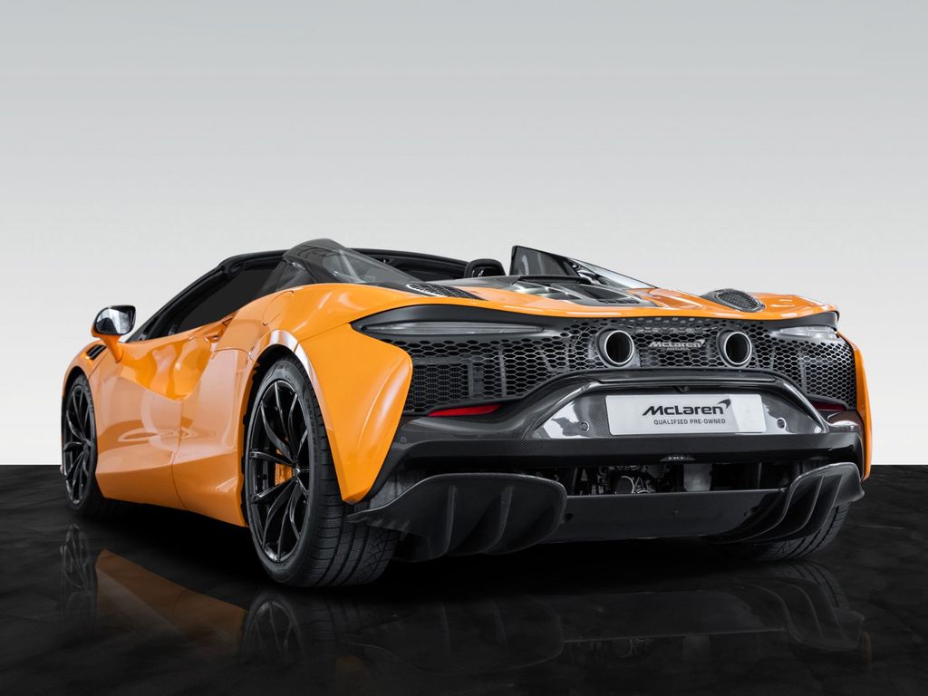 McLaren Artura 2024