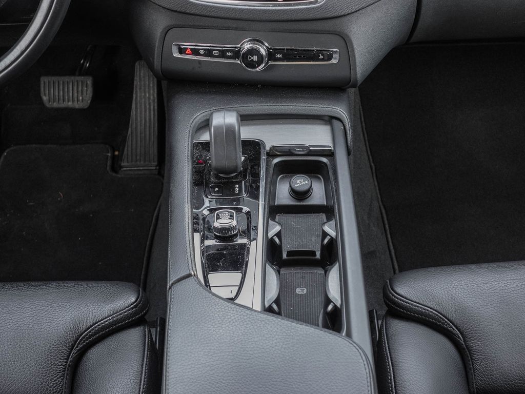 Volvo XC90 2021