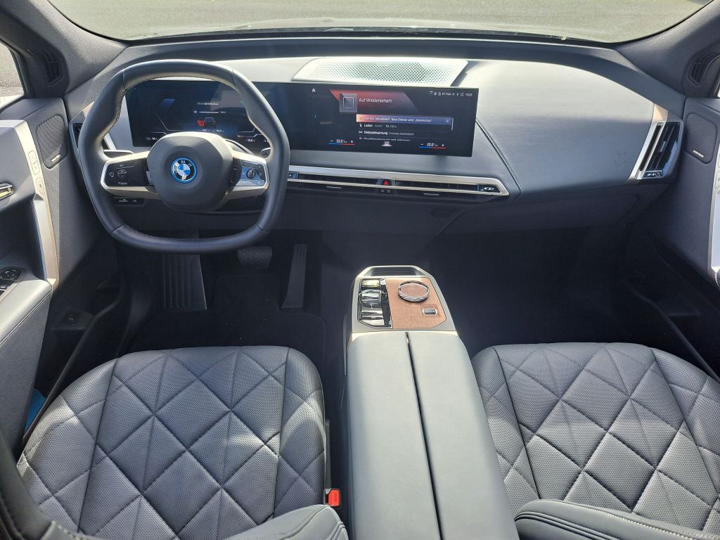 BMW iX 2022