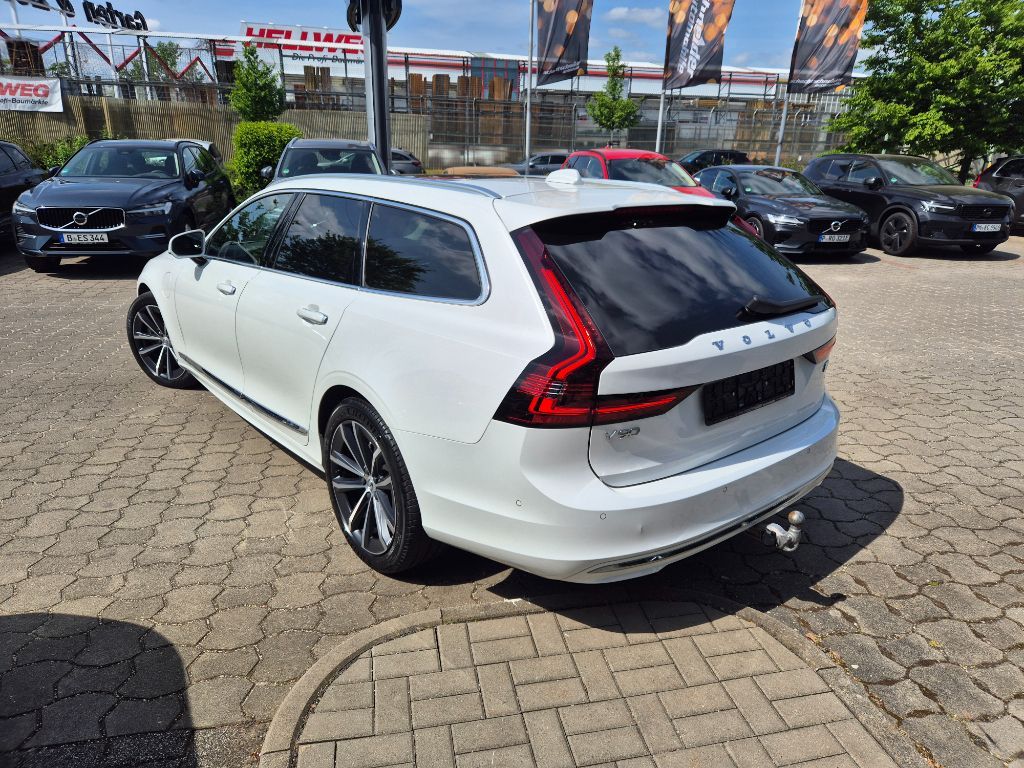 Volvo V90 2022
