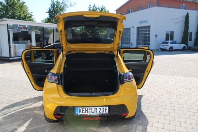Peugeot 208 2022