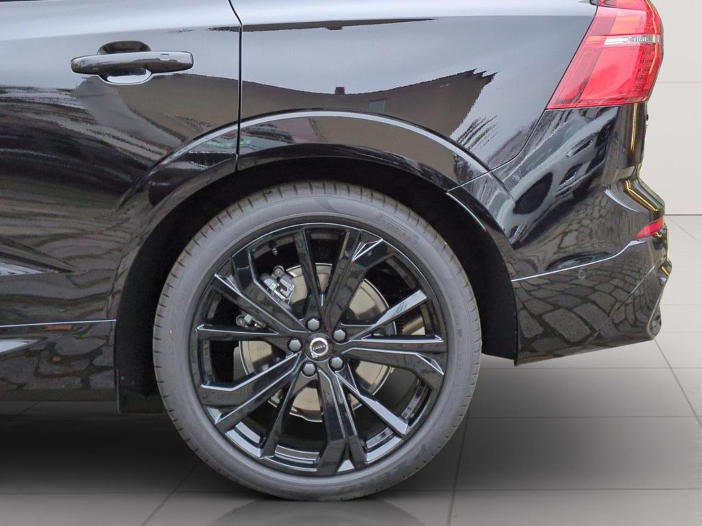 Volvo XC60 2025