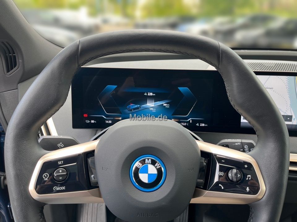 BMW iX 2024