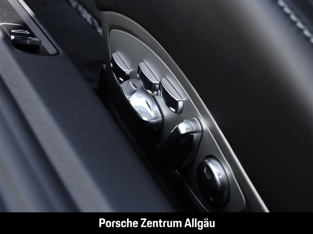 Porsche Boxster 2025