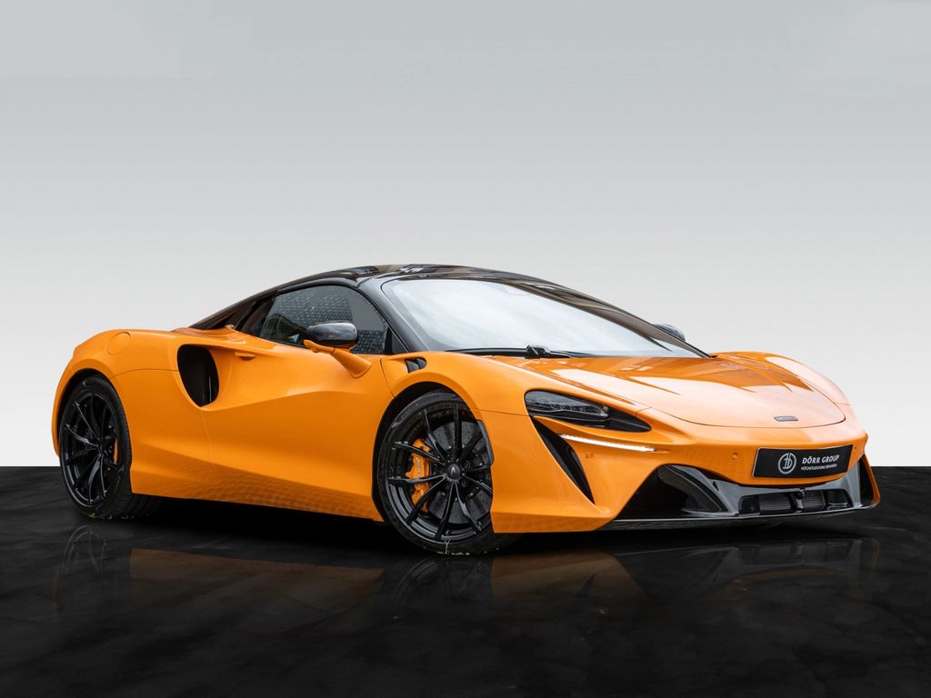 McLaren Artura 2024