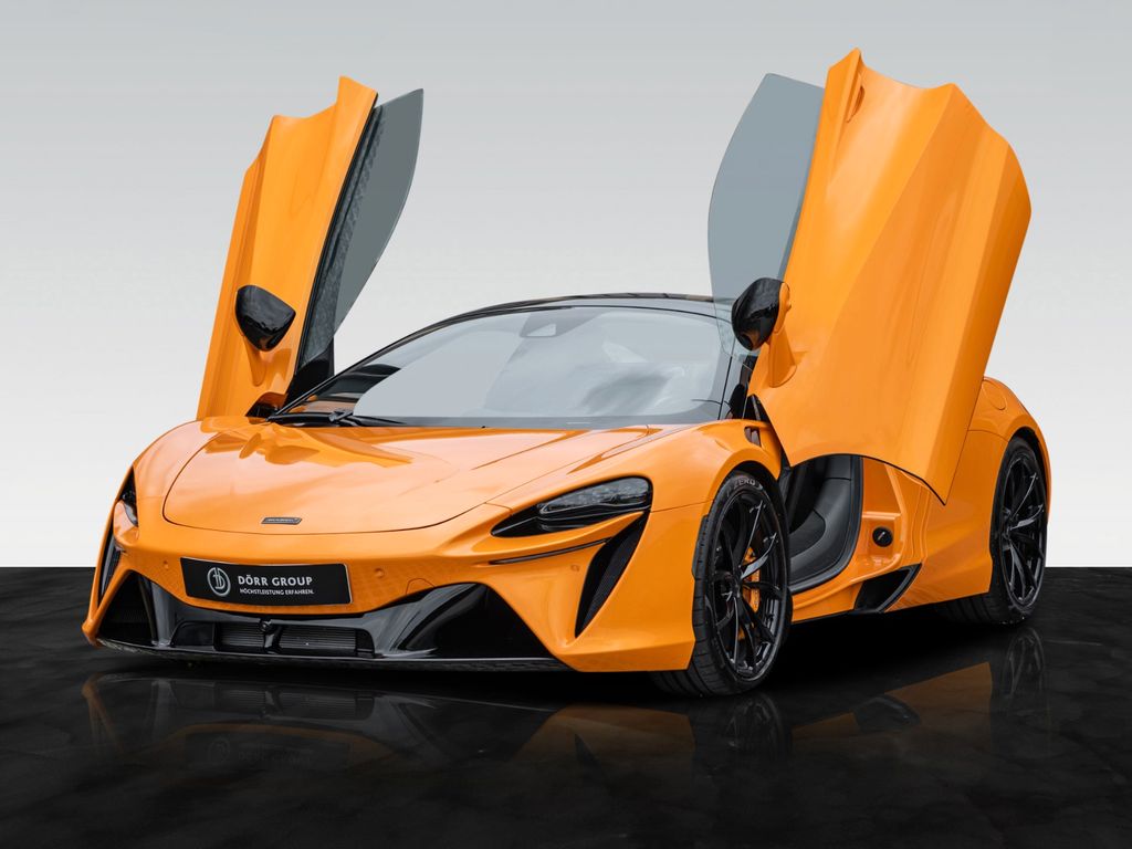 McLaren Artura 2024