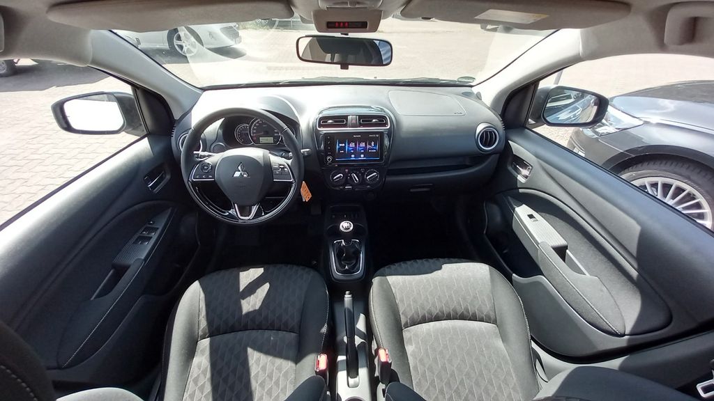 Mitsubishi Space Star 2023