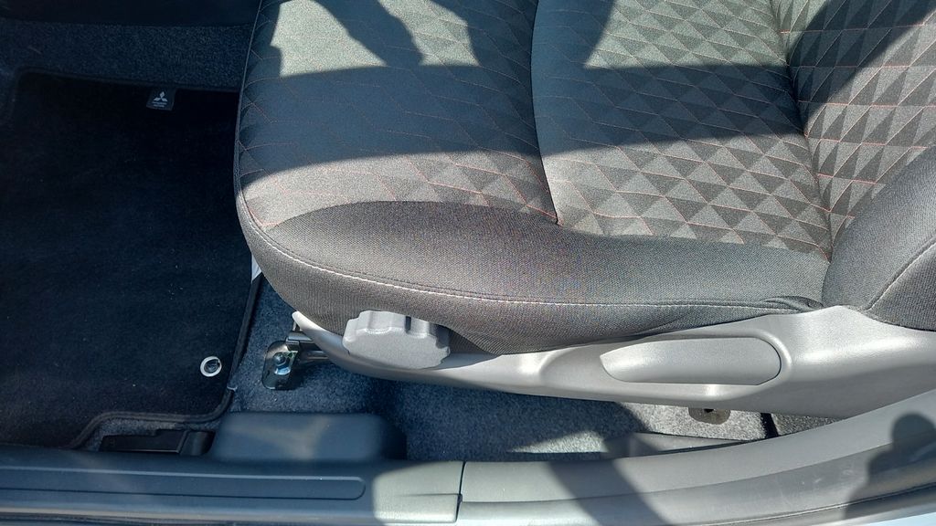 Mitsubishi Space Star 2023