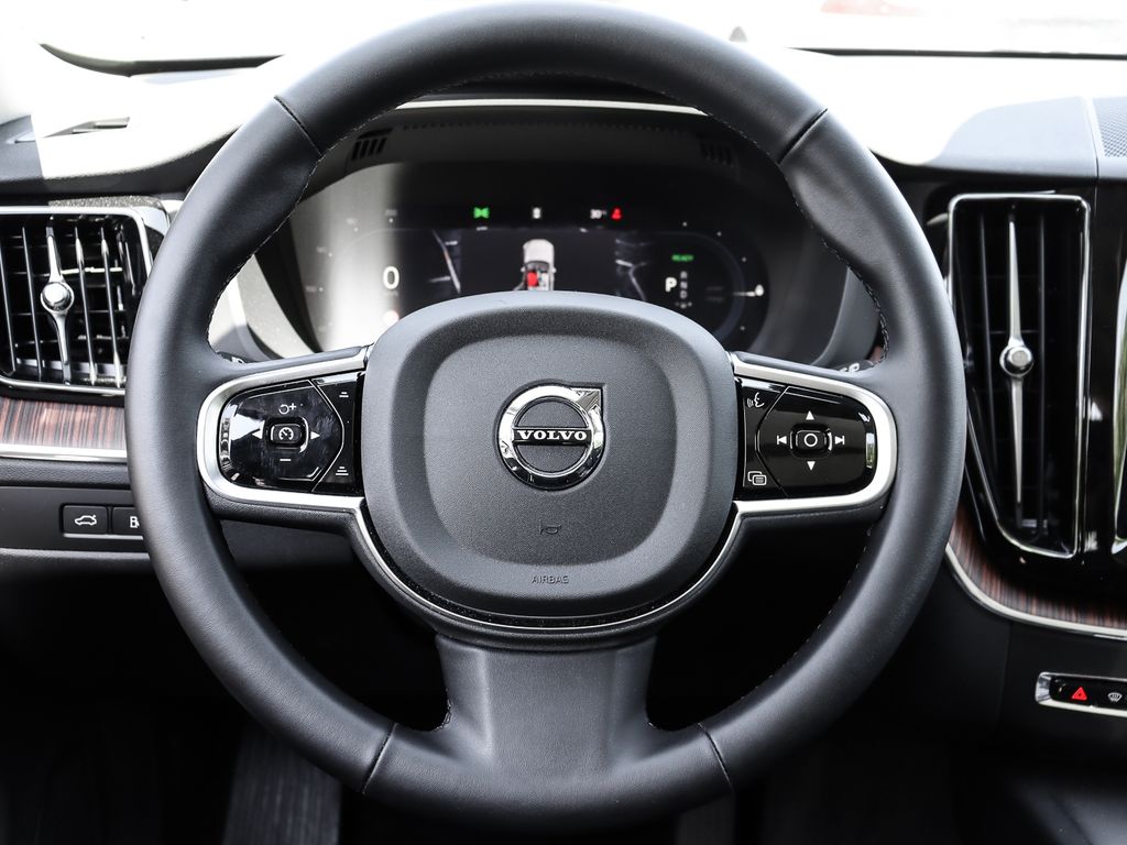 Volvo XC60 2024