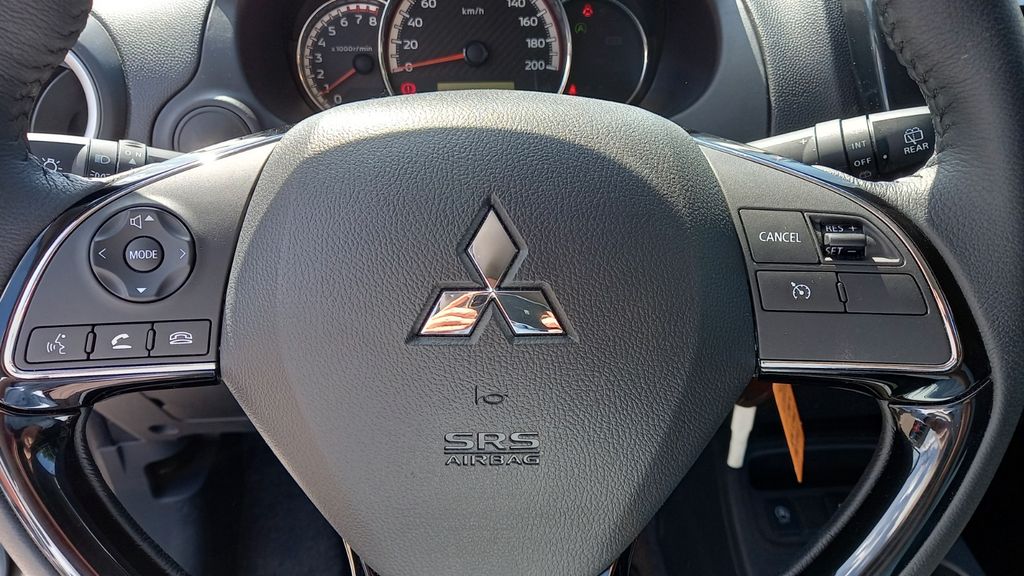 Mitsubishi Space Star 2023