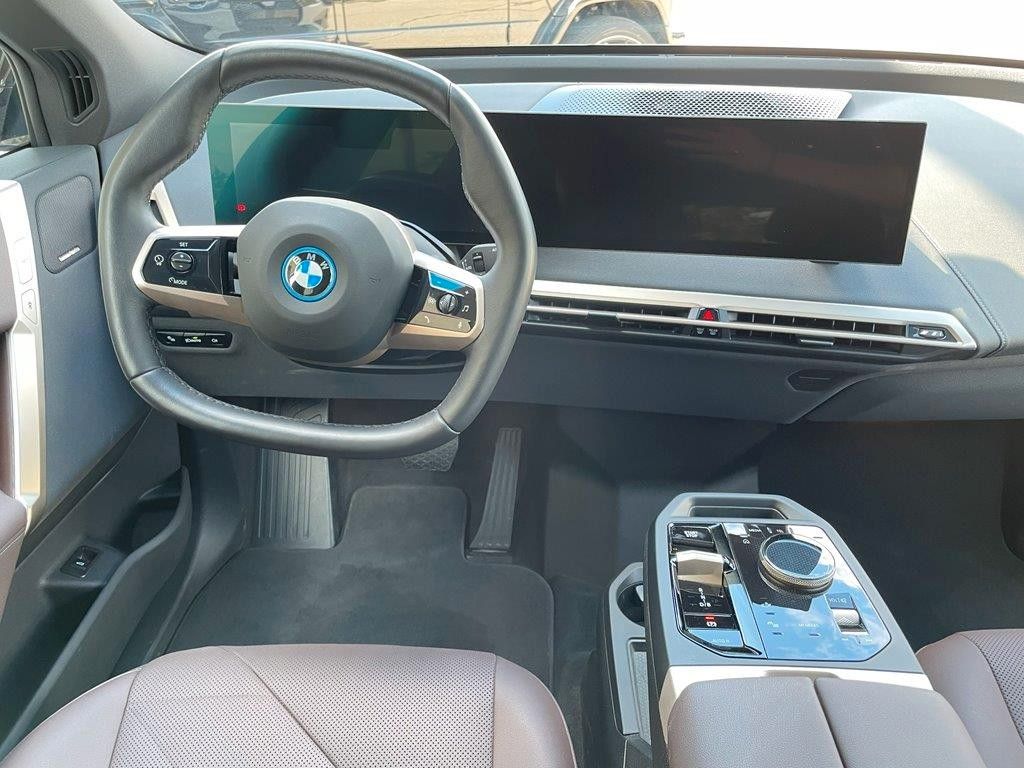 BMW iX 2023