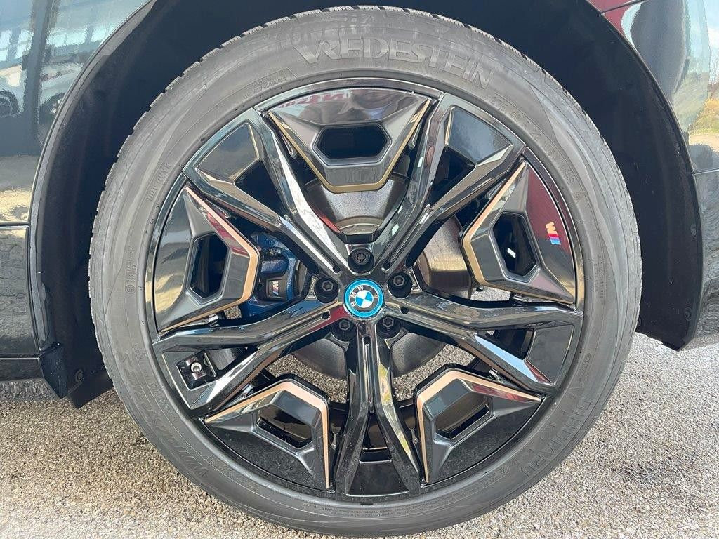 BMW iX 2023