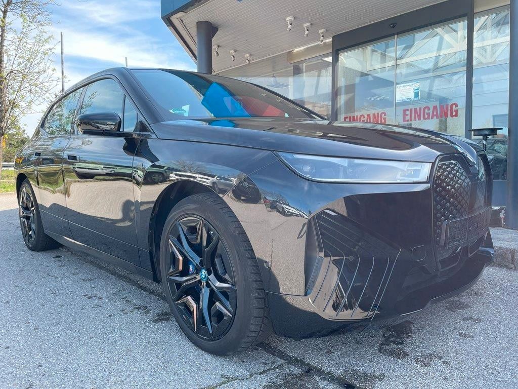 BMW iX 2023