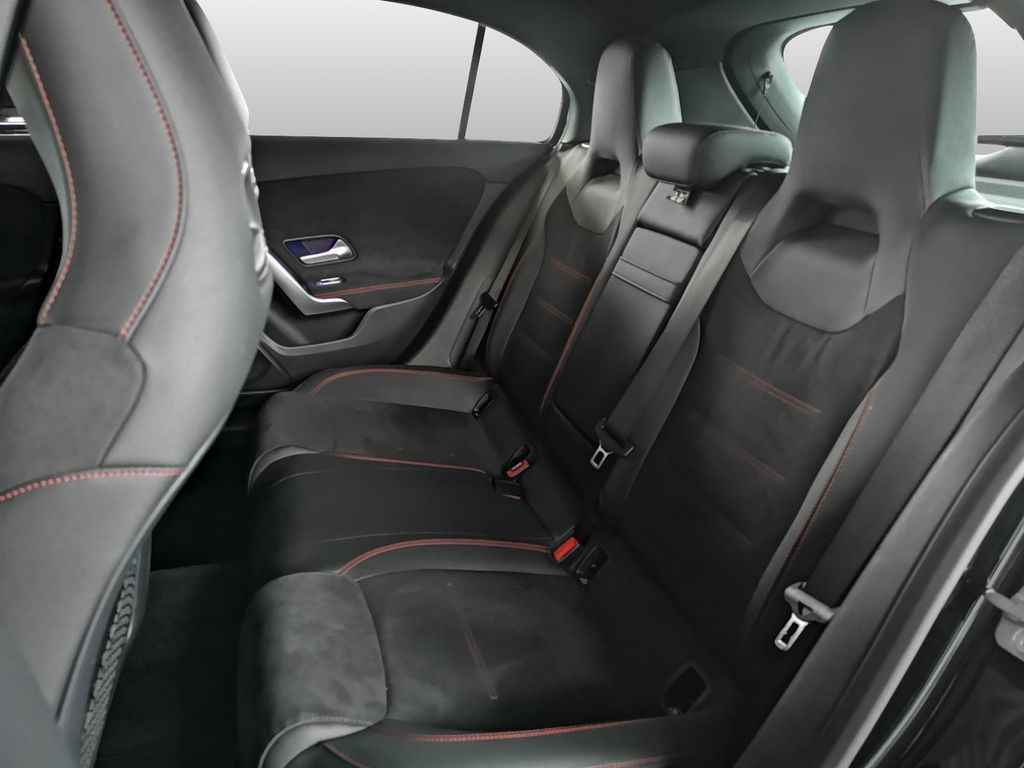 Mercedes-Benz A 200 2024