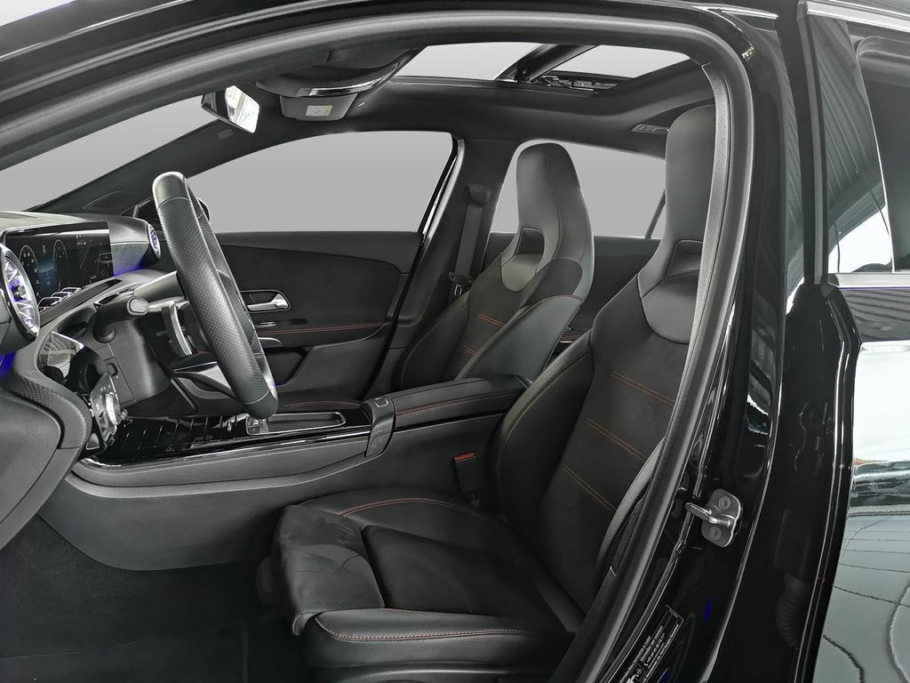 Mercedes-Benz A 200 2024