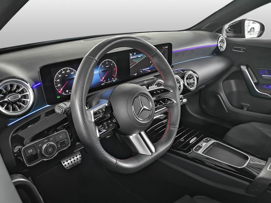 Mercedes-Benz A 200 2024