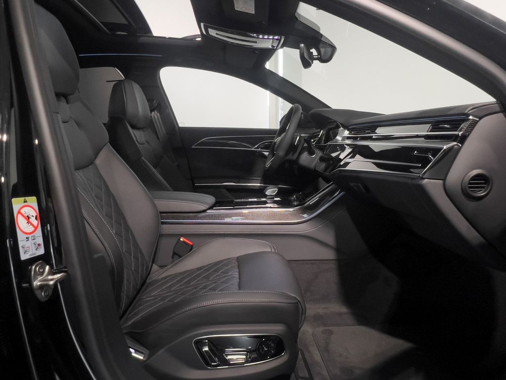 Audi A8 2024