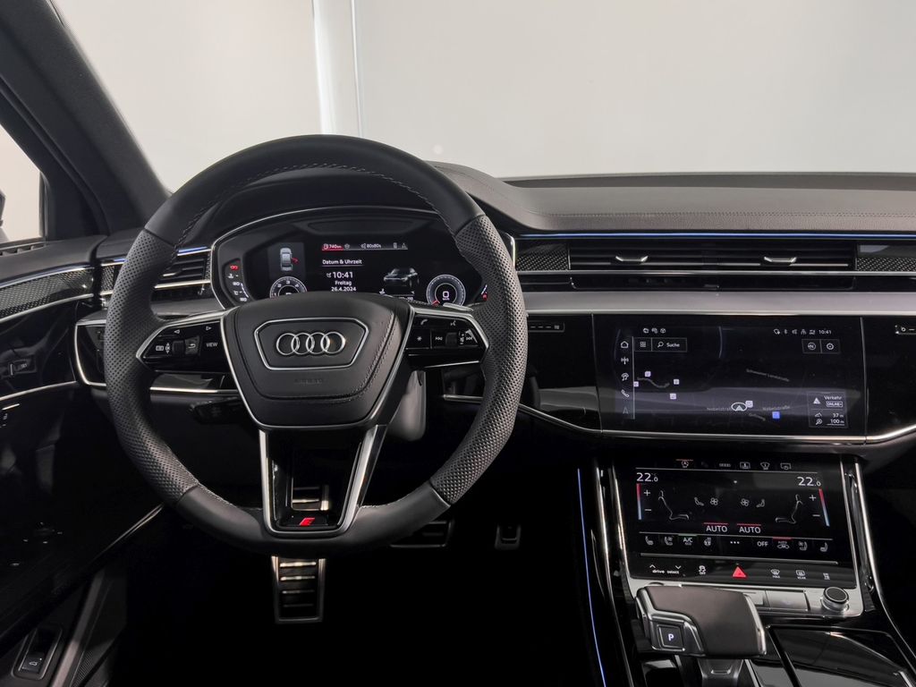 Audi A8 2024