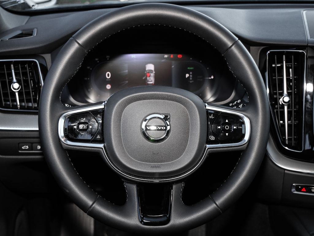 Volvo XC60 2023