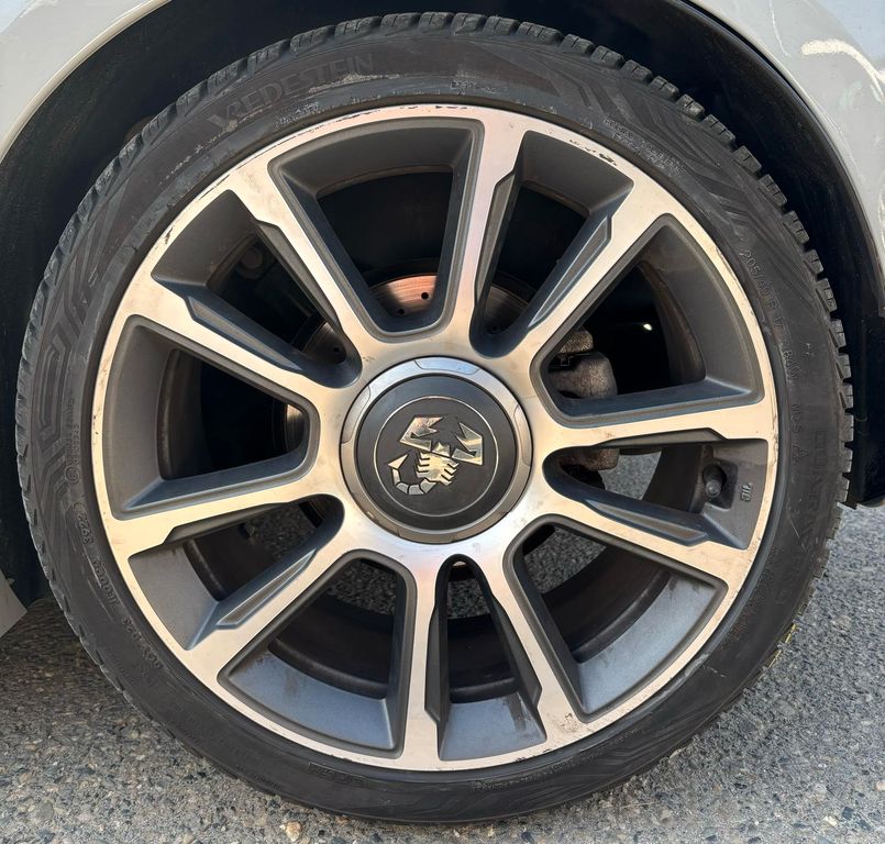 Abarth 595 Competizione 2022