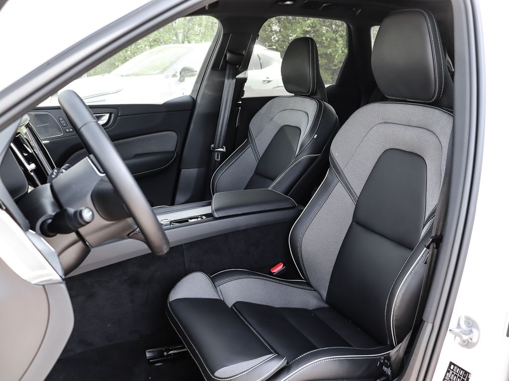 Volvo XC60 2023
