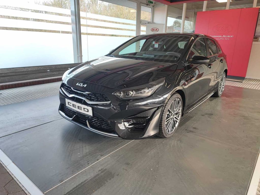 Kia cee'd / Ceed 2025