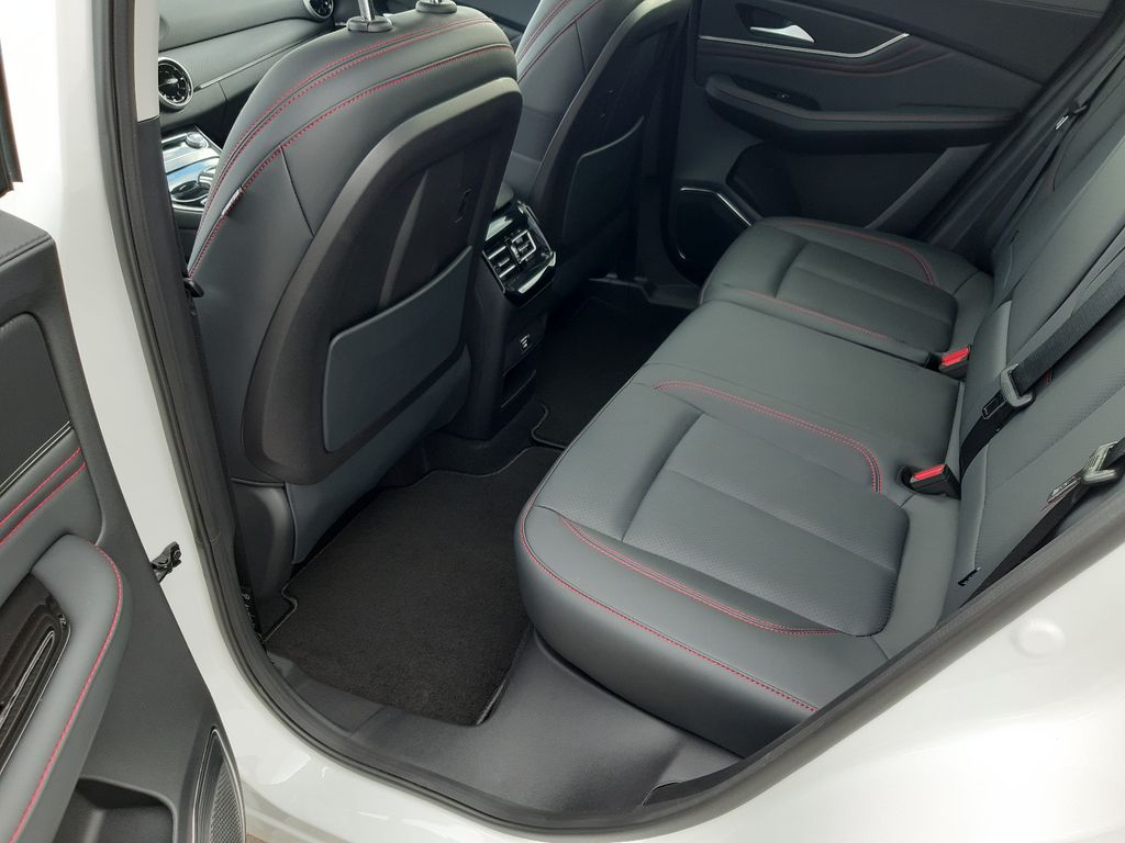 DFSK Forthing 5 2023