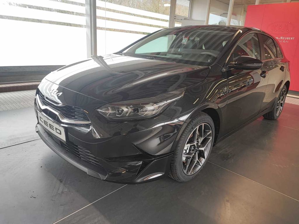 Kia cee'd / Ceed 2025