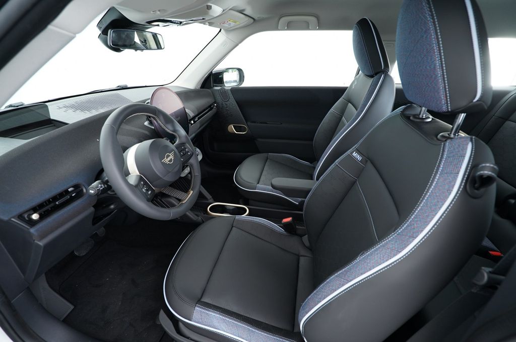 MINI Cooper E 2025