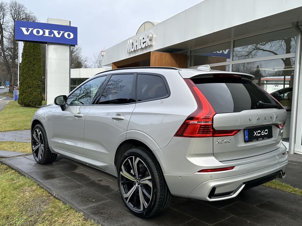 Volvo XC60 2025