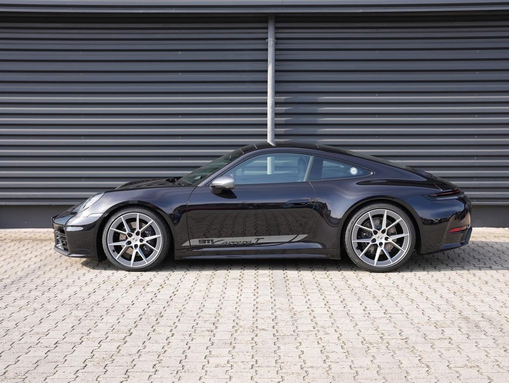 Porsche 992 2025
