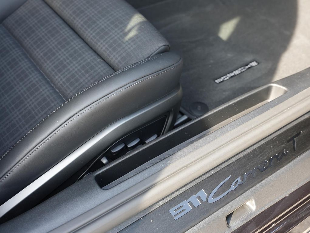 Porsche 992 2025