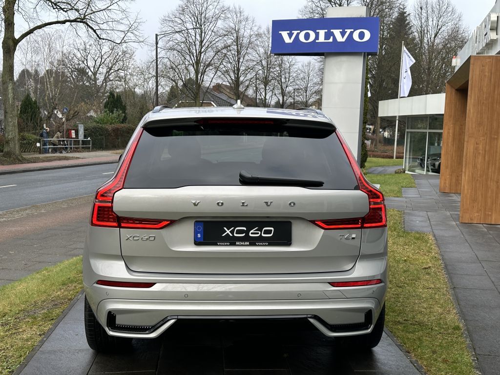 Volvo XC60 2025