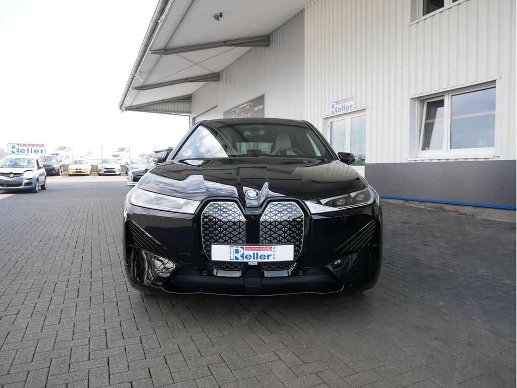 BMW iX 2023