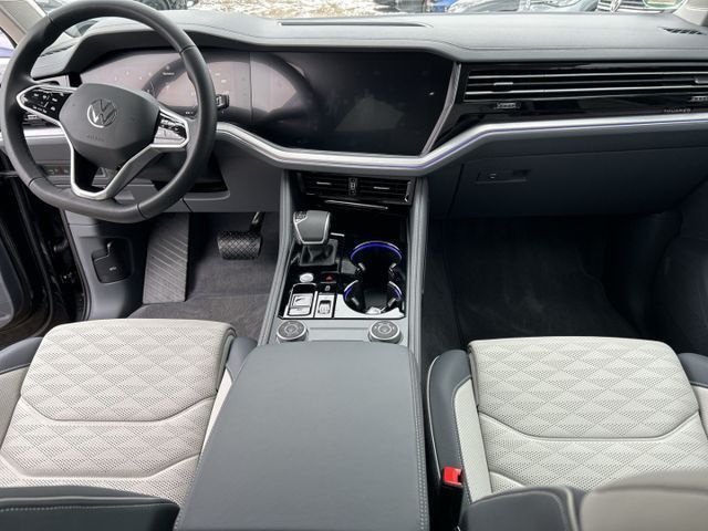 Volkswagen Touareg 2025