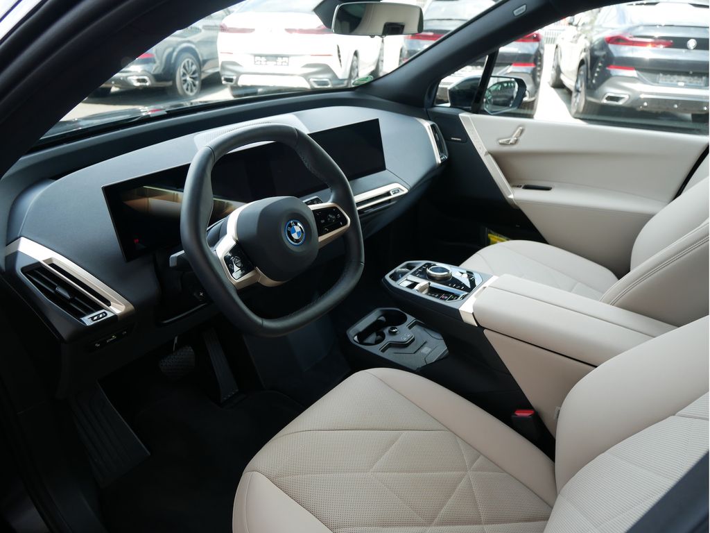 BMW iX 2023
