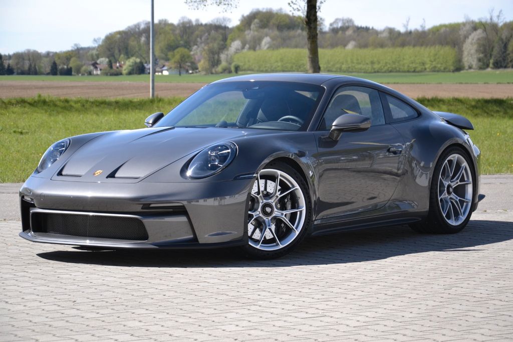 Porsche 992 2024
